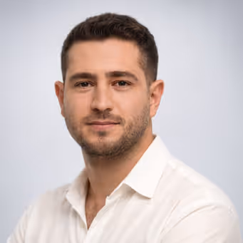 Portrait of Dan Raban